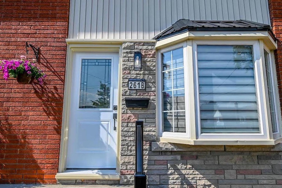 TOTALLY NEW IN ST.CATH!NEED HELP WITH YOUR CREDIT, LEASE TO OWN!
