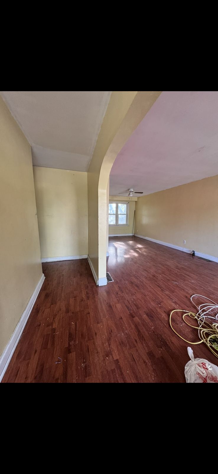 Detached Bungalow in Oshawa, photo 5 of 20